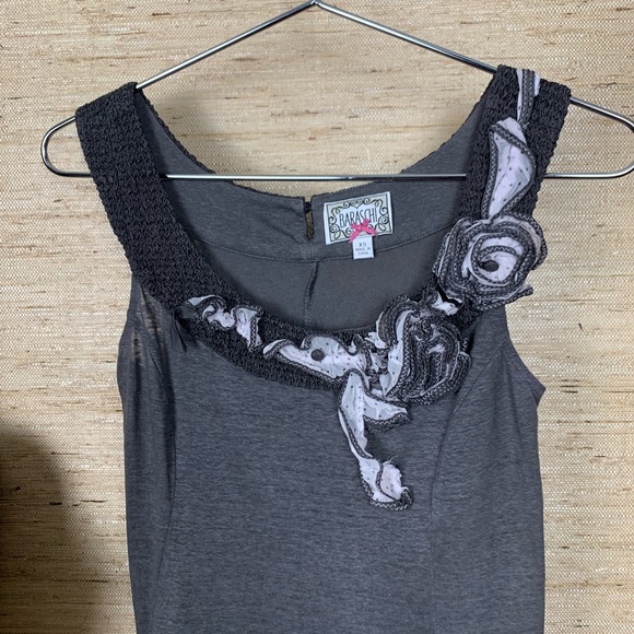 🍁Baraschi Gray/White Linen Floral Detail Tank Top - Picture 4 of 4